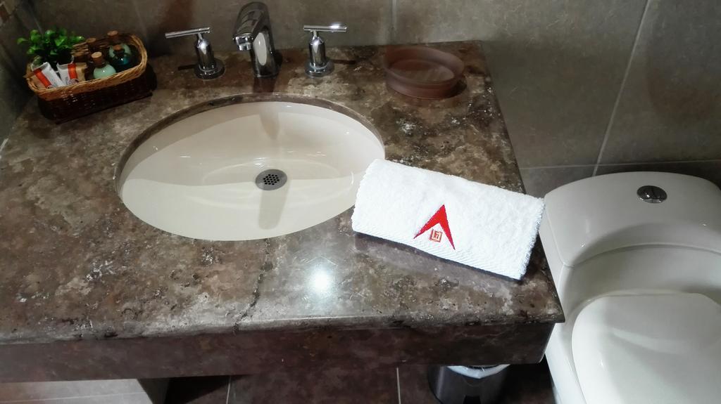 La Aurora Hotel Huaraz  Ruang foto